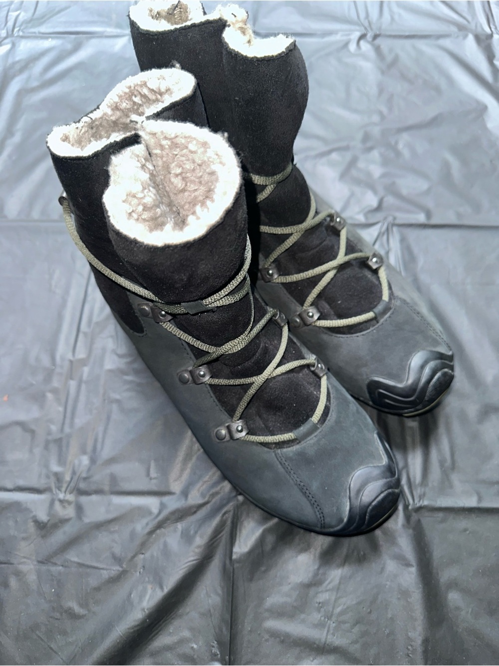 Merrell Black & Cream Faux-Shearling Lace-Up Winter Boots